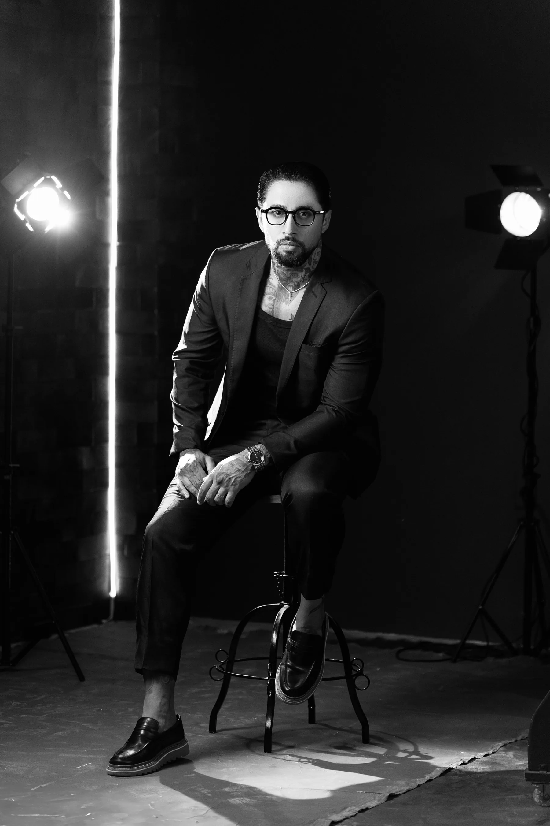 Jean Falcão em retrato editorial